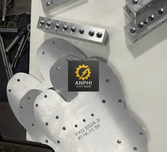 Gia công CNC chính xác